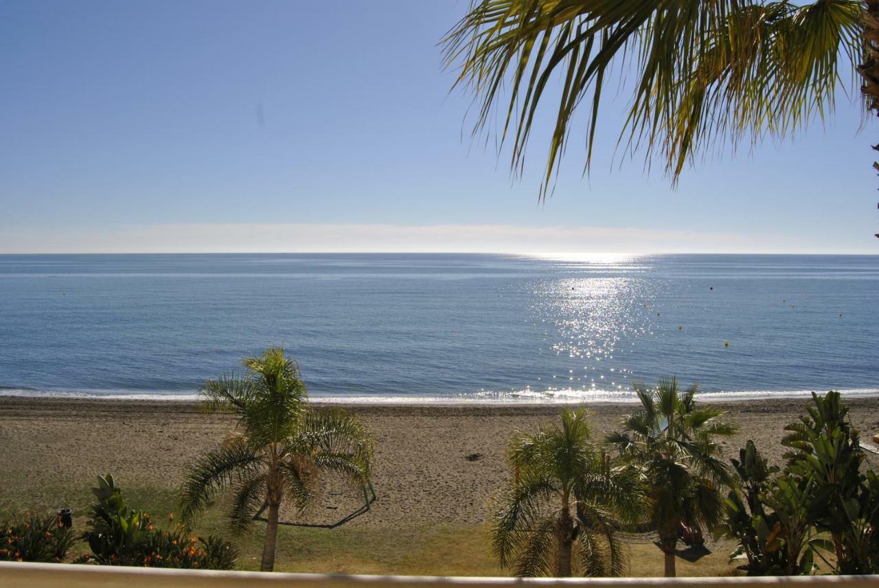 Apartamento Frente Al Mar,Primera Linea Rincón de la Victoria Exteriör bild