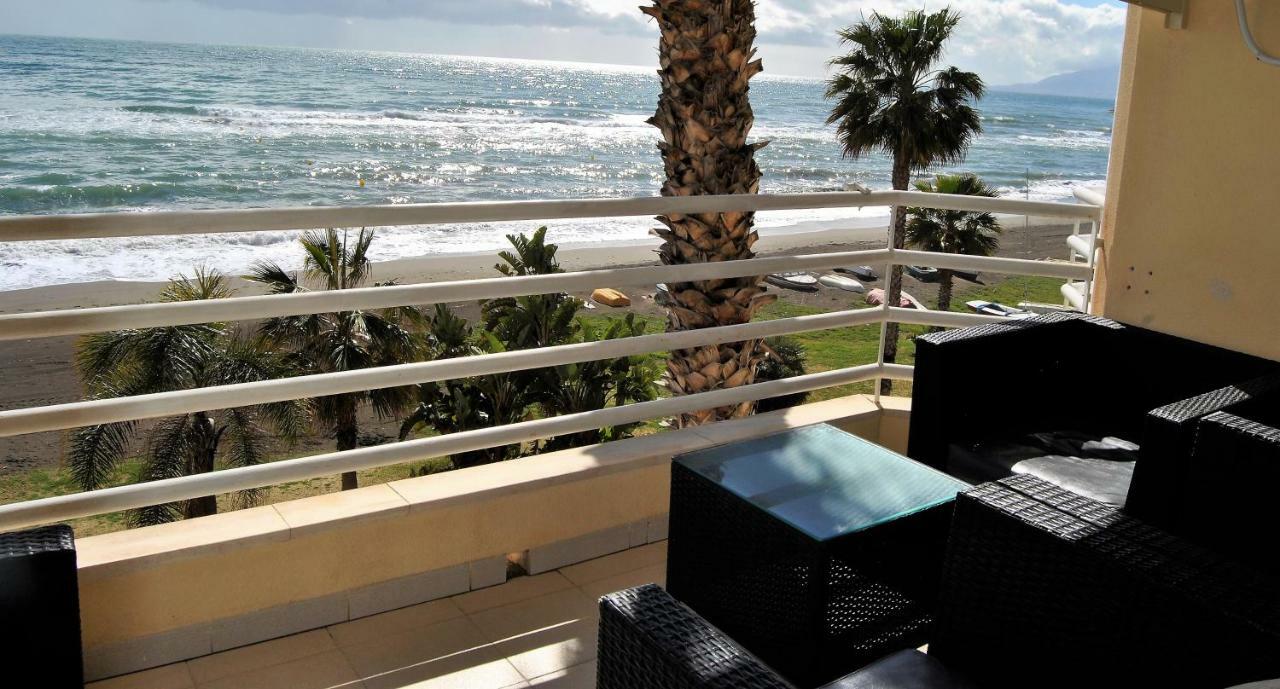 Apartamento Frente Al Mar,Primera Linea Rincón de la Victoria Exteriör bild