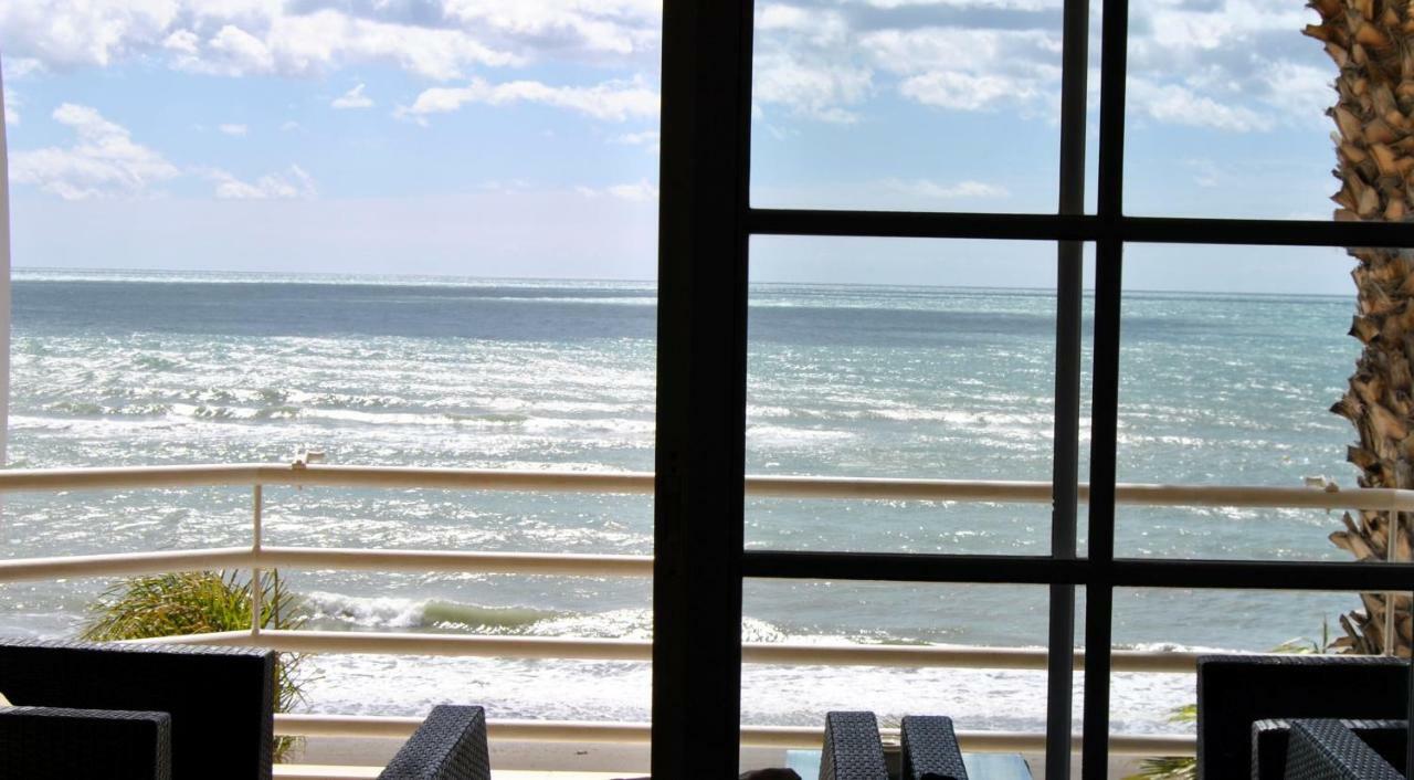 Apartamento Frente Al Mar,Primera Linea Rincón de la Victoria Exteriör bild