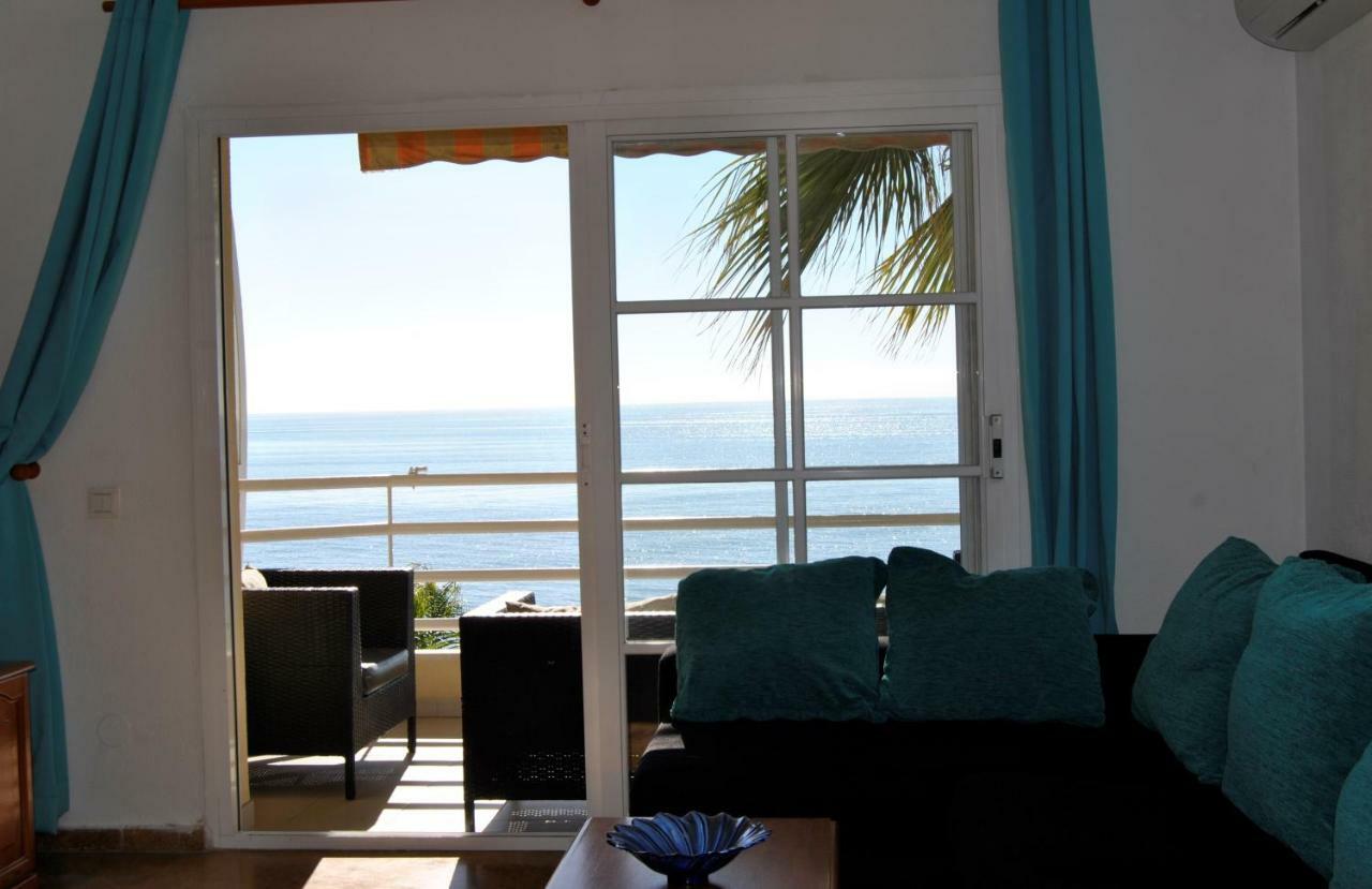 Apartamento Frente Al Mar,Primera Linea Rincón de la Victoria Exteriör bild