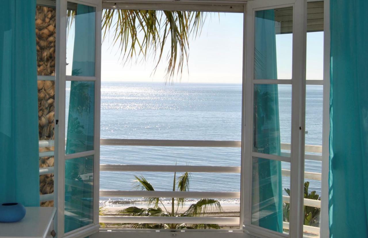 Apartamento Frente Al Mar,Primera Linea Rincón de la Victoria Exteriör bild