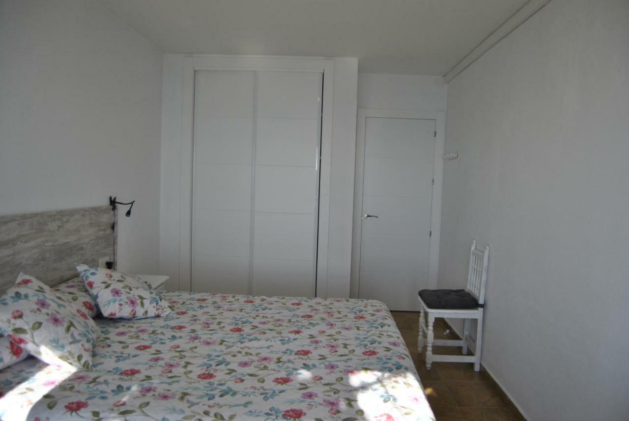 Apartamento Frente Al Mar,Primera Linea Rincón de la Victoria Exteriör bild